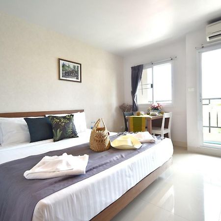 Апартаменти Ascella Sukhumvit 38 Бангкок Екстер'єр фото