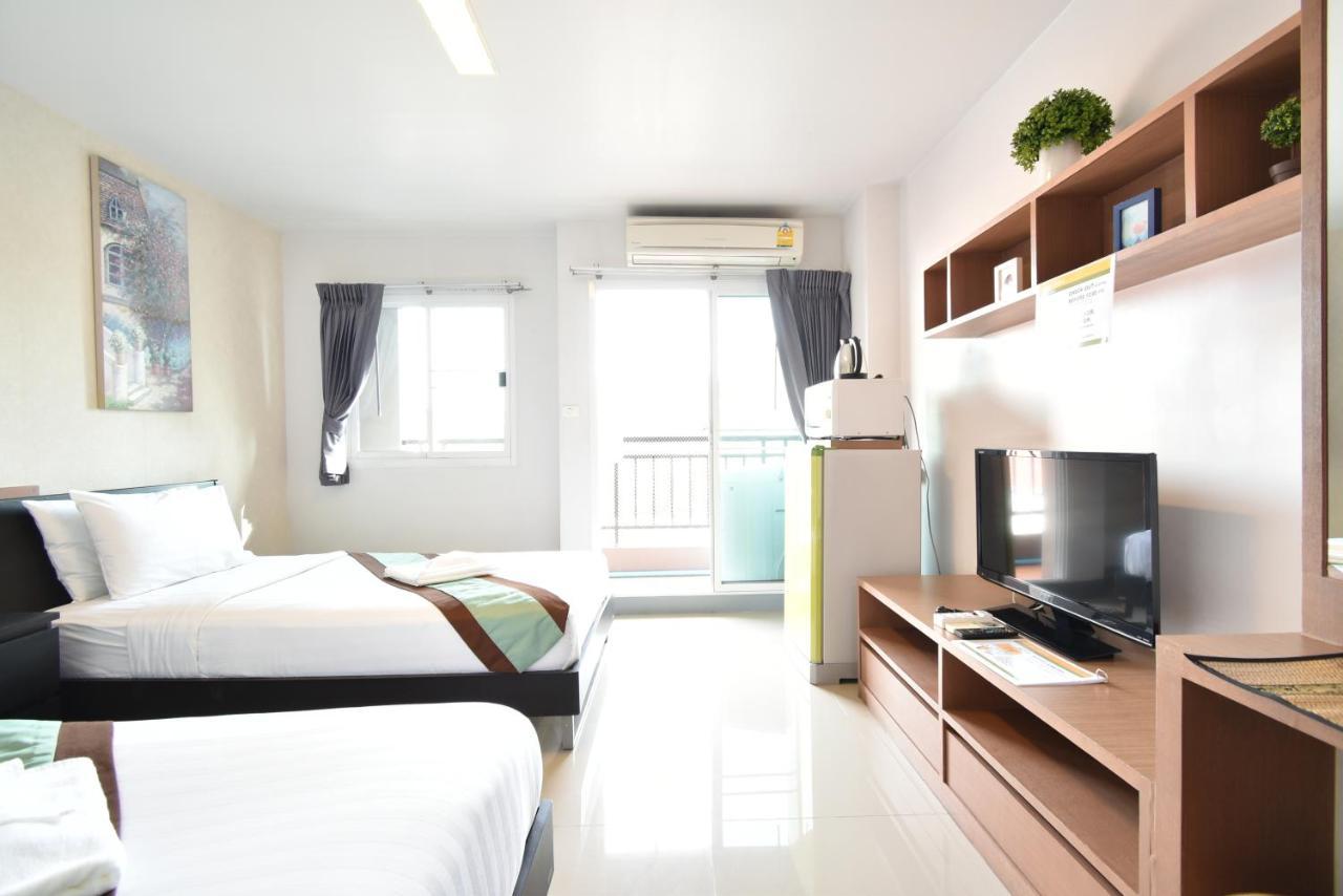 Апартаменти Ascella Sukhumvit 38 Бангкок Екстер'єр фото