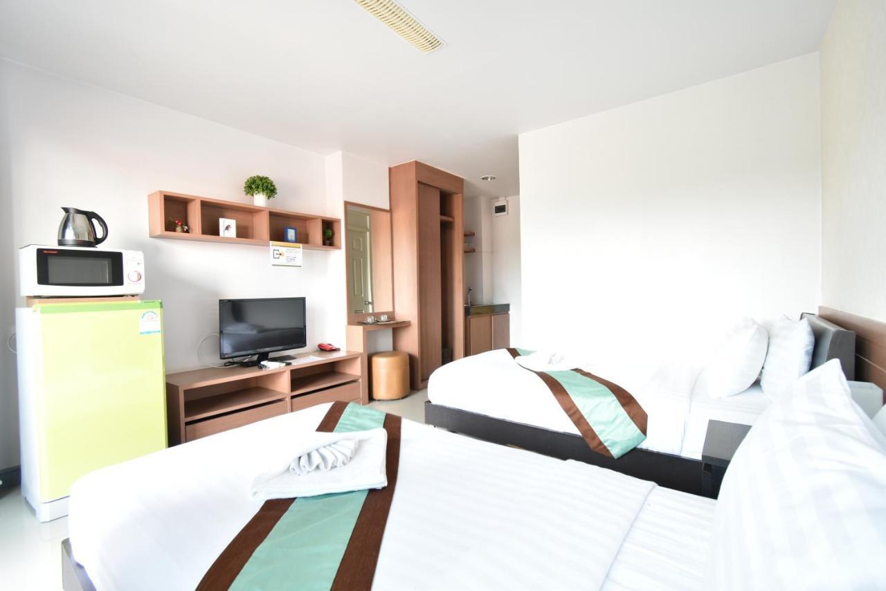 Апартаменти Ascella Sukhumvit 38 Бангкок Екстер'єр фото