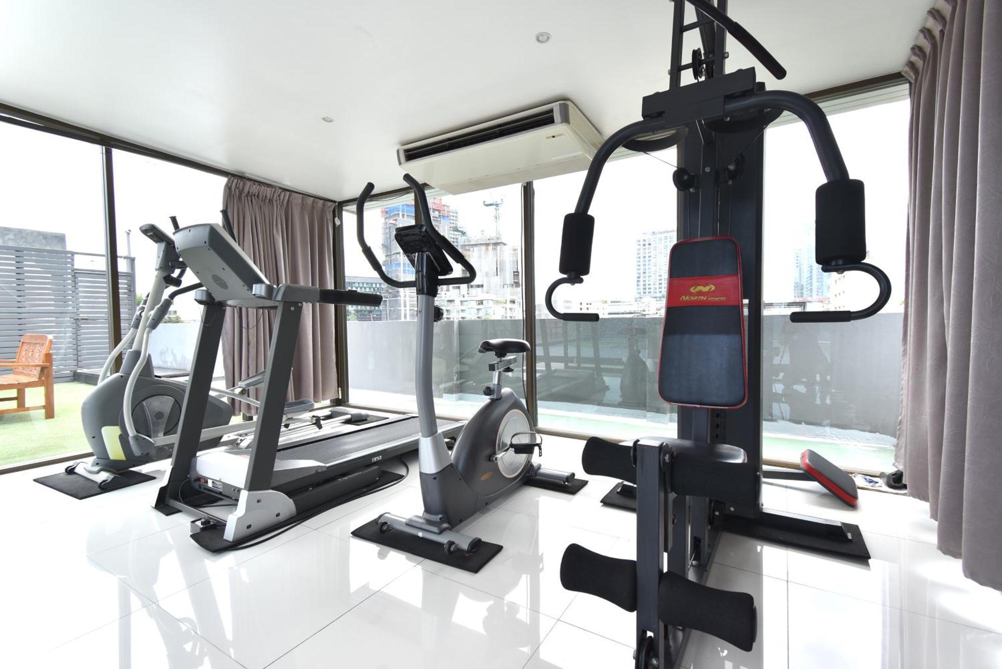 Апартаменти Ascella Sukhumvit 38 Бангкок Екстер'єр фото