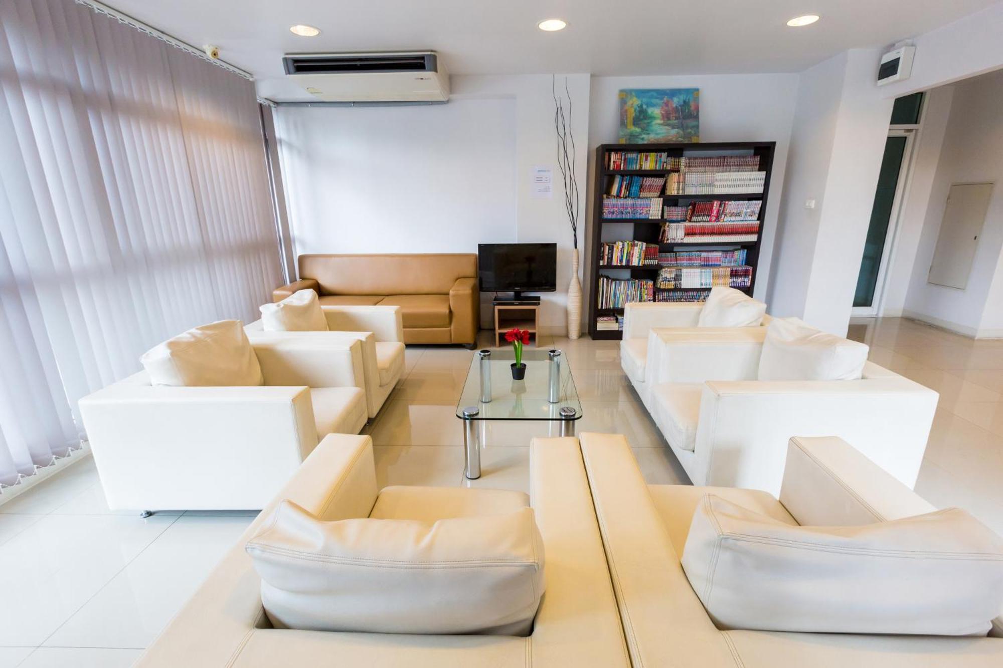 Апартаменти Ascella Sukhumvit 38 Бангкок Екстер'єр фото